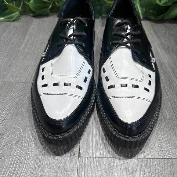 T.U.K. Two-Tone Pointed Creeper Men\'s 11 Black White Leather Lace Platform Shoes